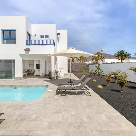 Вилла Yaiza 15 - Vipvipvillas *